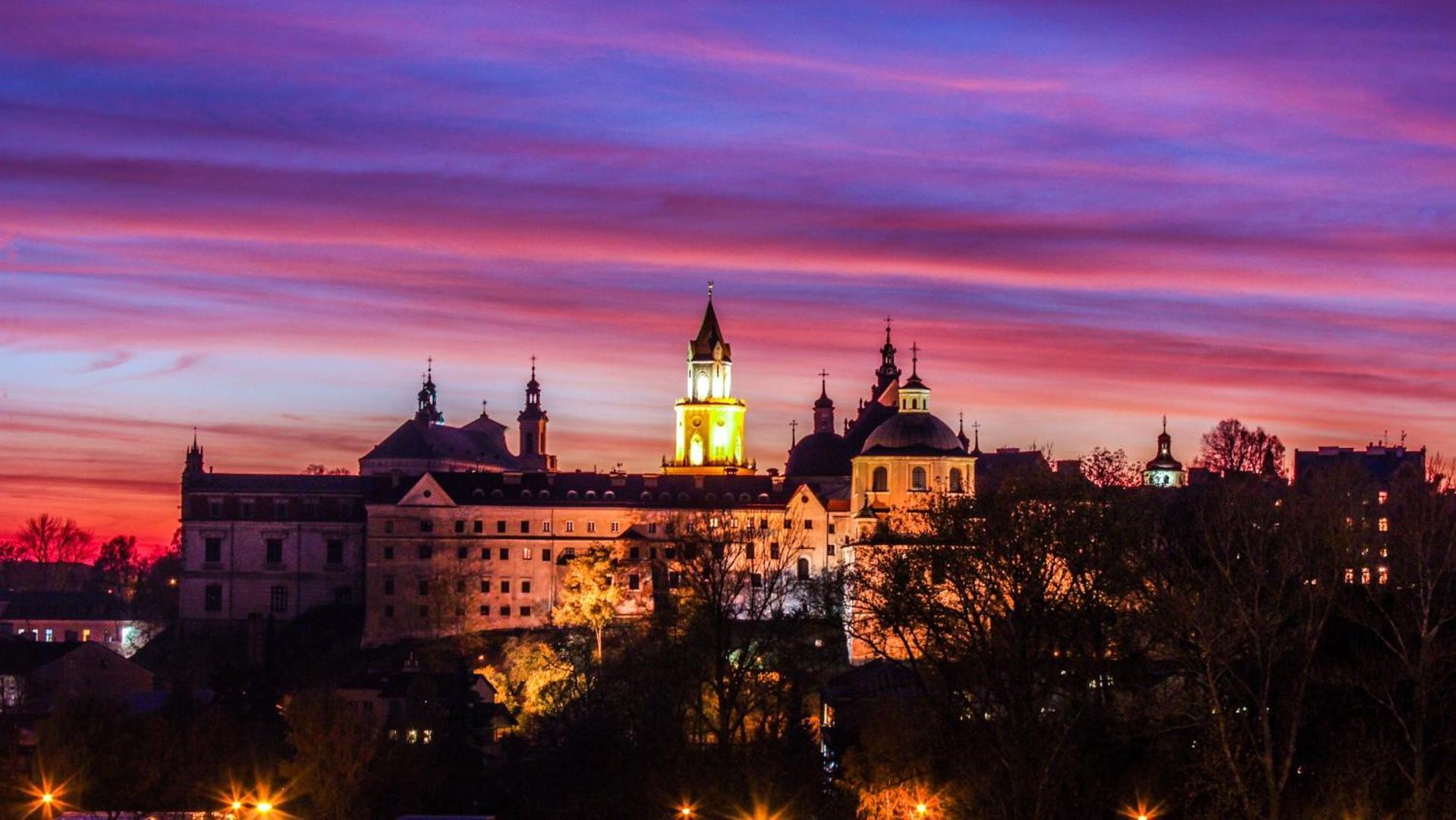 Dom Tu I Teraz Hostel Lublin Ngoại thất bức ảnh