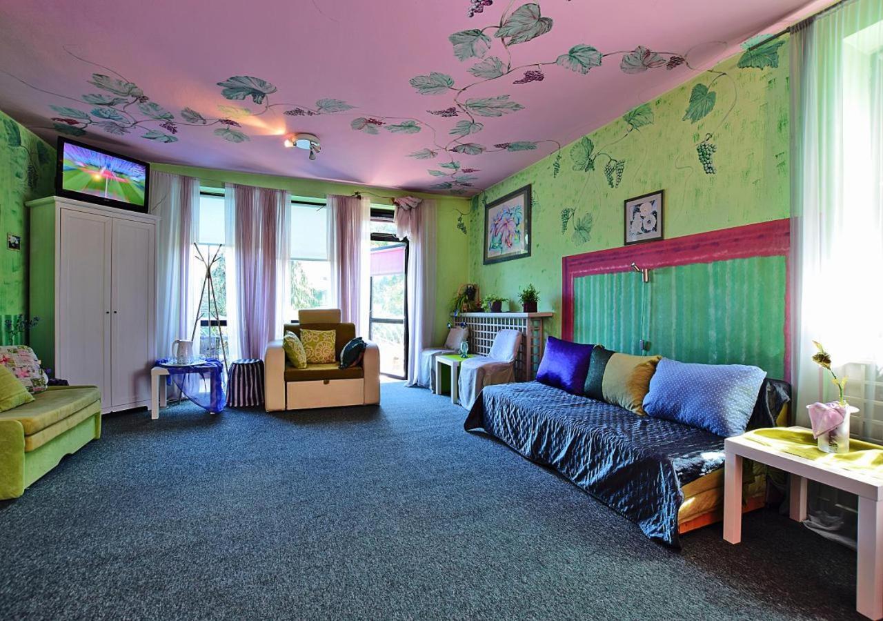 Dom Tu I Teraz Hostel Lublin Ngoại thất bức ảnh