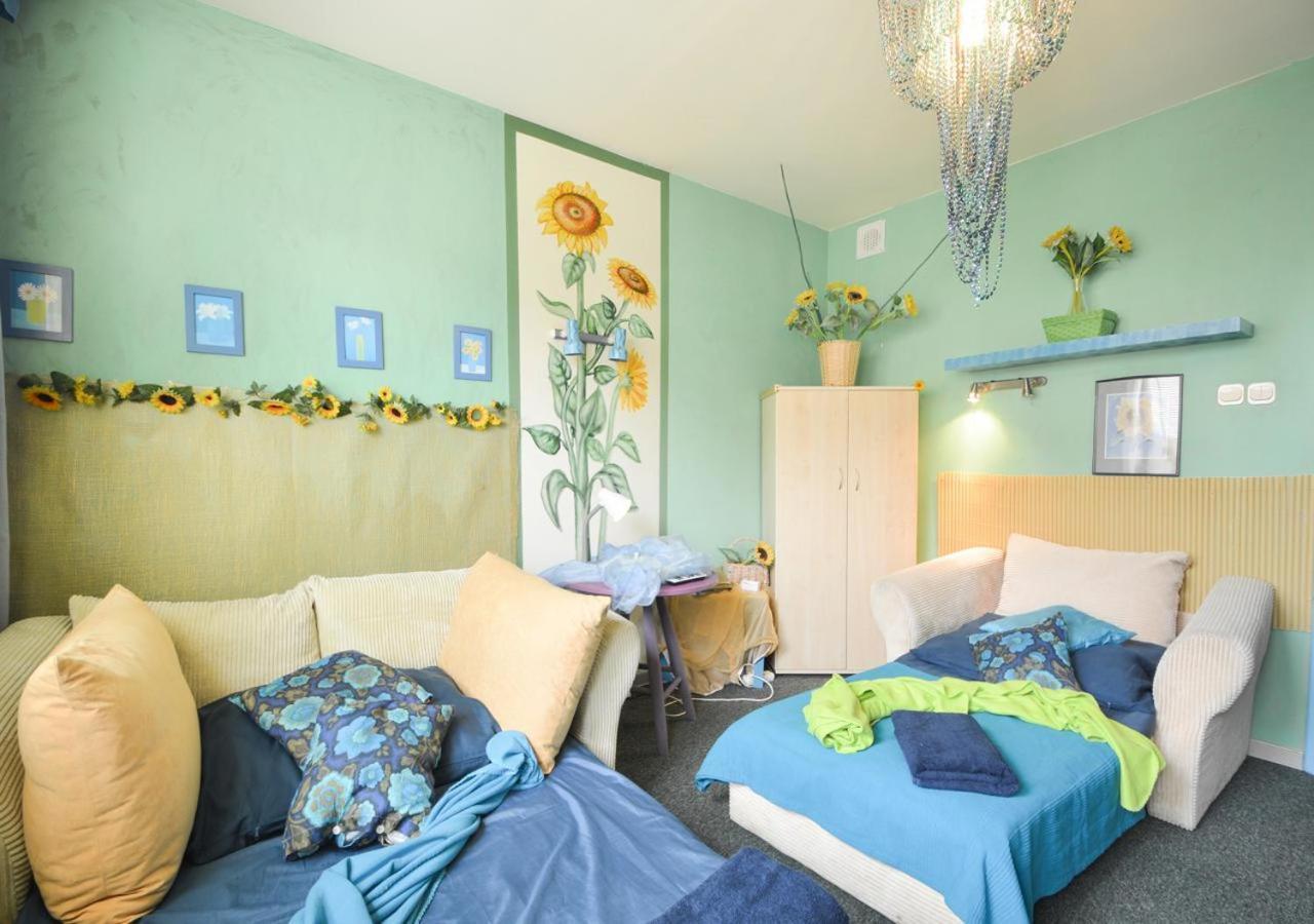 Dom Tu I Teraz Hostel Lublin Ngoại thất bức ảnh