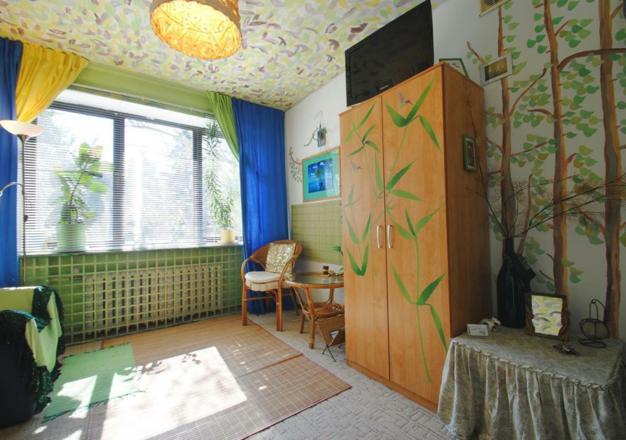 Dom Tu I Teraz Hostel Lublin Ngoại thất bức ảnh